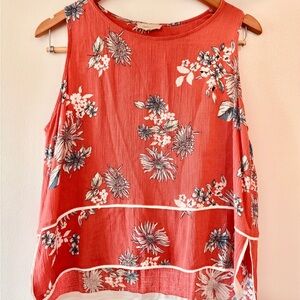 Crescent Floral Sleeveless Top - size MP